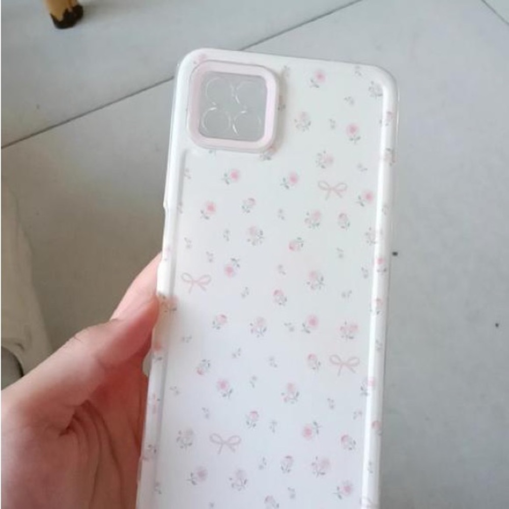 Floral White Phone Case